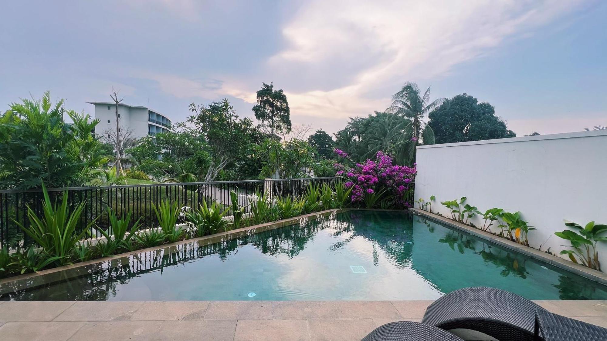 Novus Jiva Anyer Hotel ภายนอก รูปภาพ